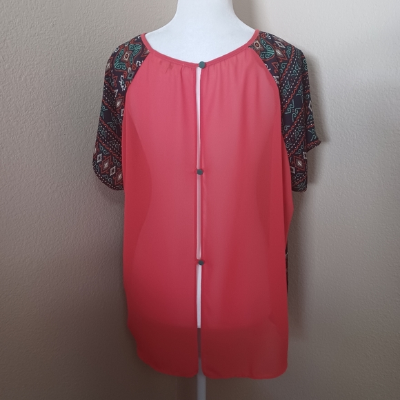Umgee Batik Print Red Sheer Open Back Top Blouse Women's size Large - Picture 5 of 13